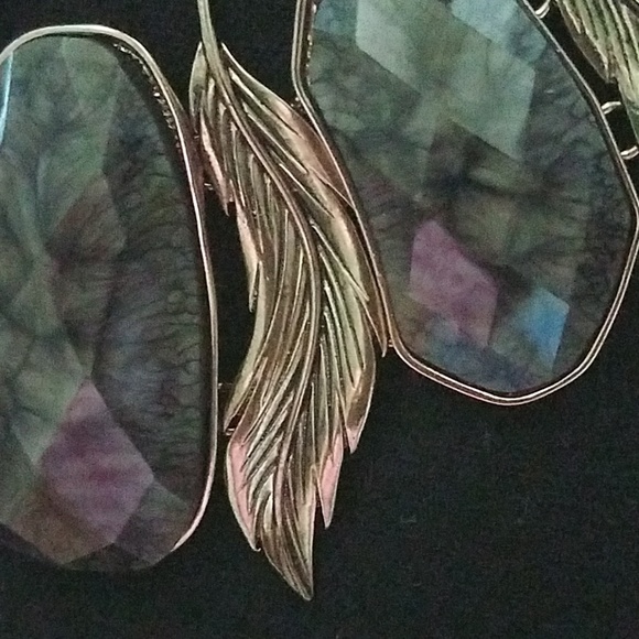 Necklace and earrings set - Picture 5 of 8